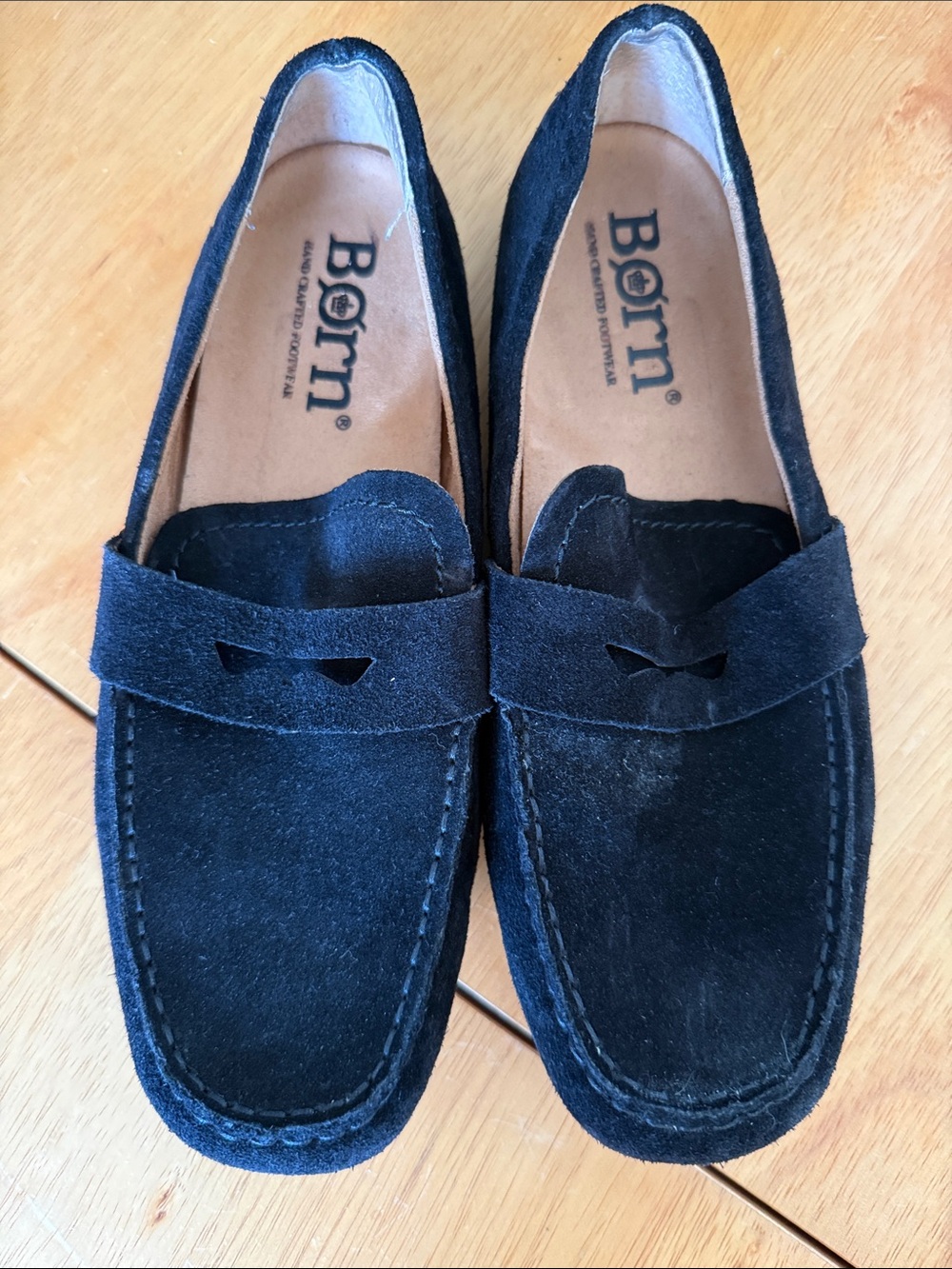 Born Women’s black Suede Leather Penny Loafers in Black Sz 7